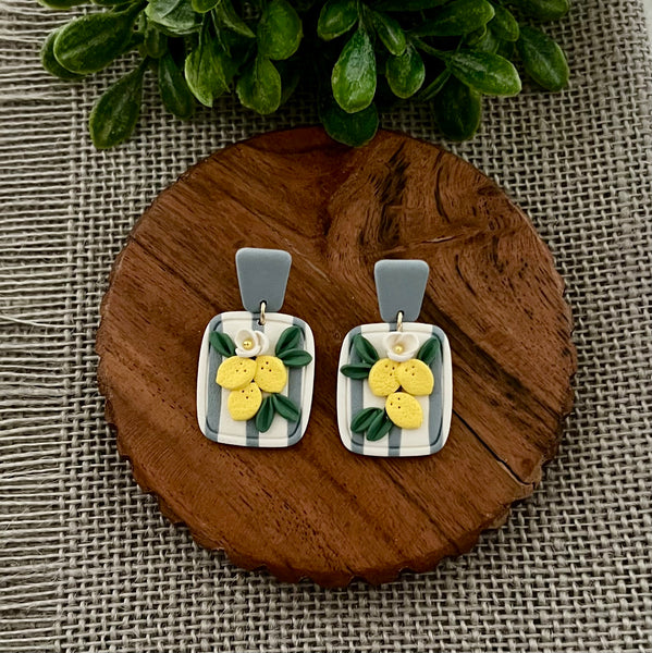 Vintage Alley Earrings - Diane