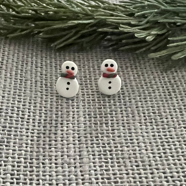 Mini Snowman Studs