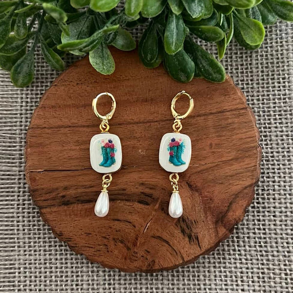 Vintage Alley Earrings - Diane