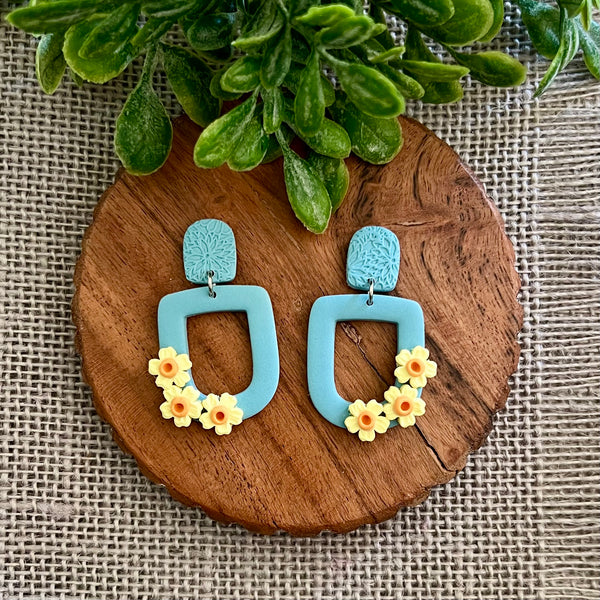 Vintage Alley Earrings - Diane