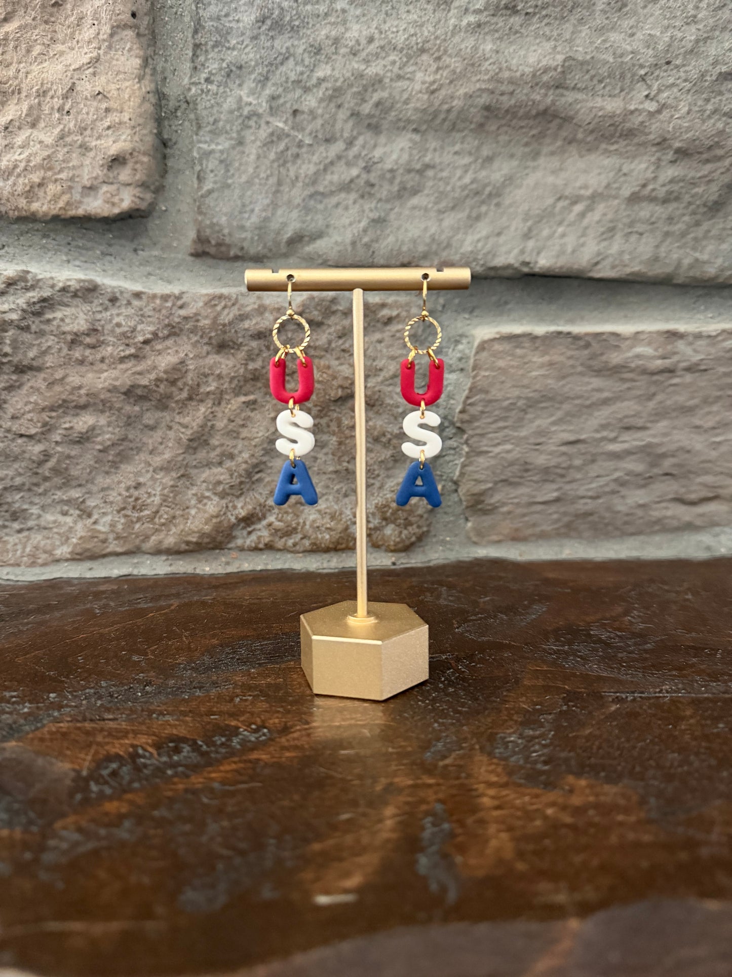 U.S.A. Dangles
