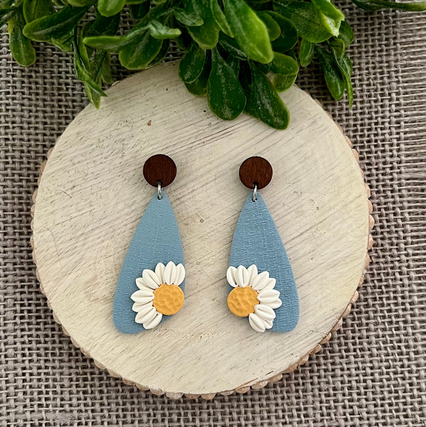 Sunshine + Daisies