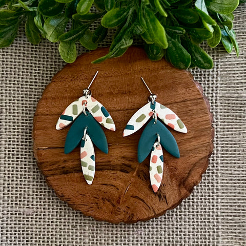 Vintage Alley Earrings - Diane