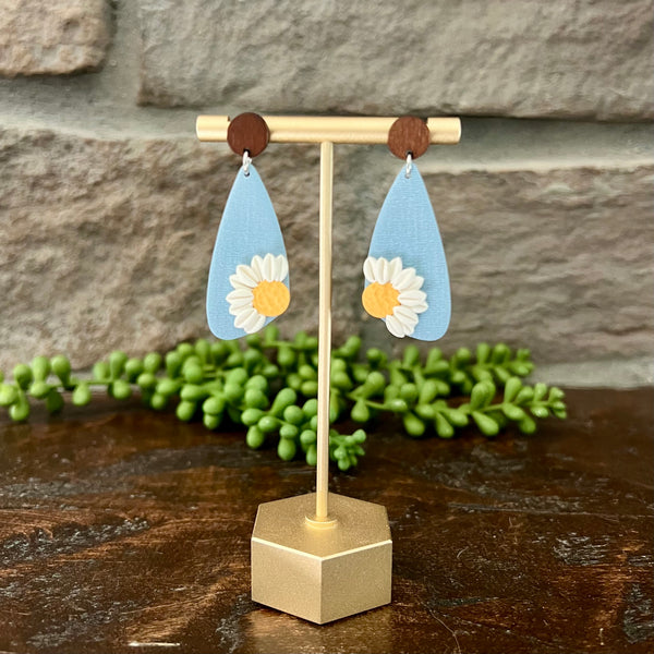 Sunshine + Daisies