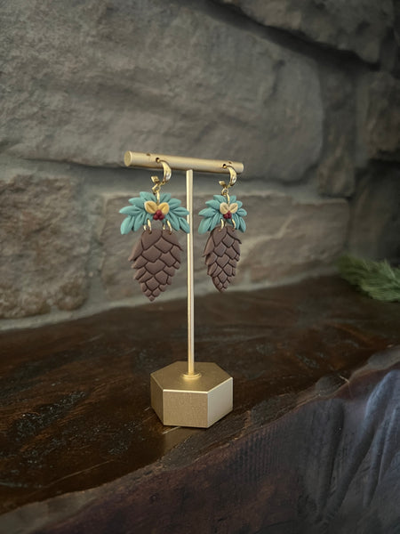Pinecones + Holly