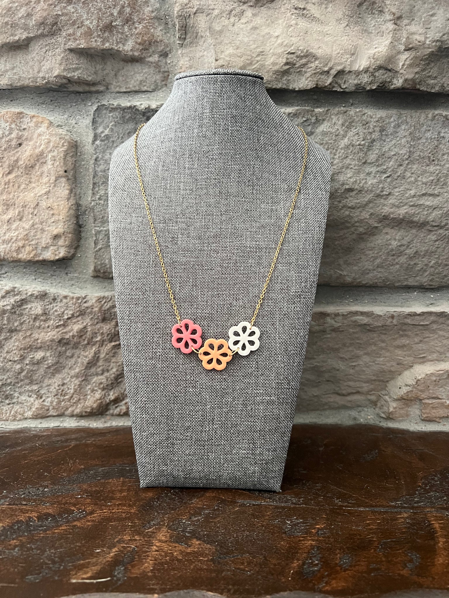 KATE Necklace